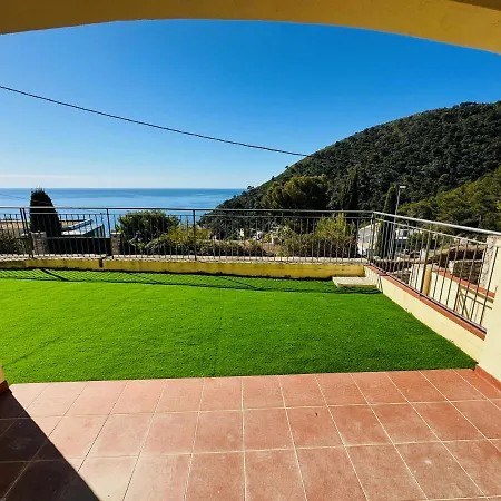 Maison Vue Mer Sur Mer Holiday home *